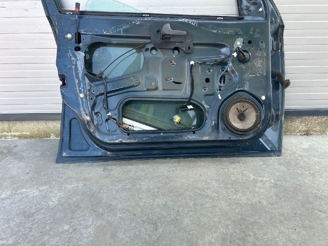 bontott OPEL CORSA C Bal első Ajtó (Üres lemez)