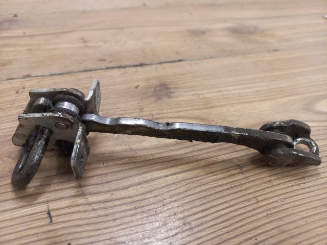 bontott OPEL CORSA C Bal első Ajtóhatároló