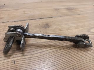 bontott OPEL CORSA C Bal első Ajtóhatároló