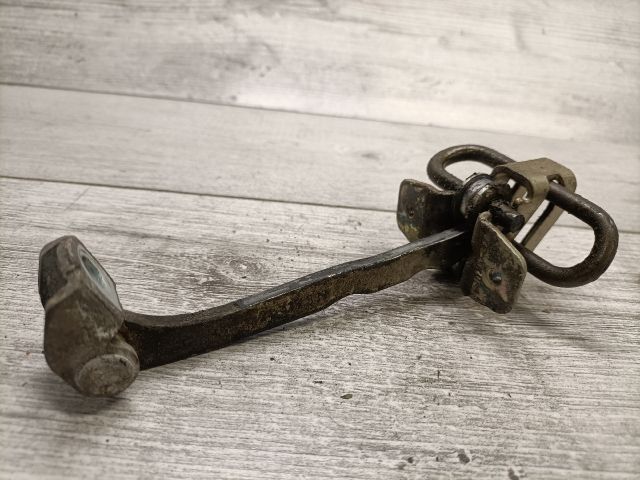 bontott OPEL CORSA C Bal első Ajtóhatároló