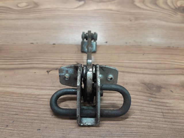 bontott OPEL CORSA C Bal első Ajtóhatároló