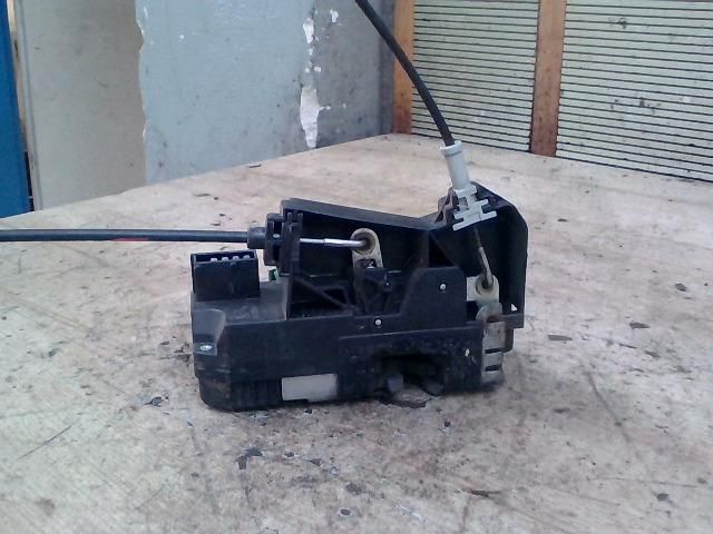 bontott OPEL CORSA C Bal első Ajtózár