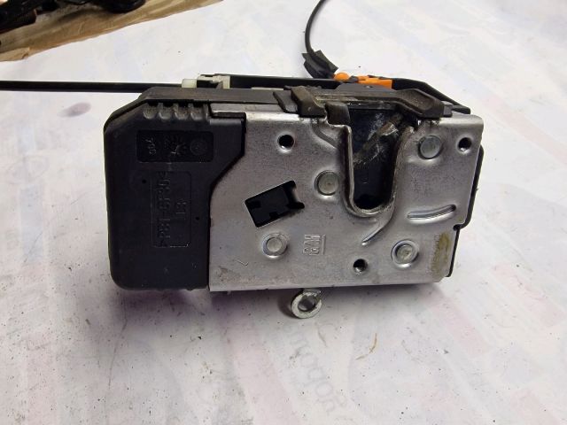 bontott OPEL CORSA C Bal első Ajtózár