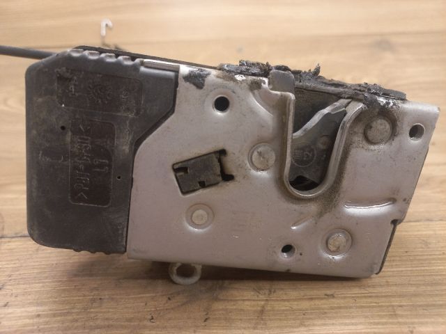 bontott OPEL CORSA C Bal első Ajtózár