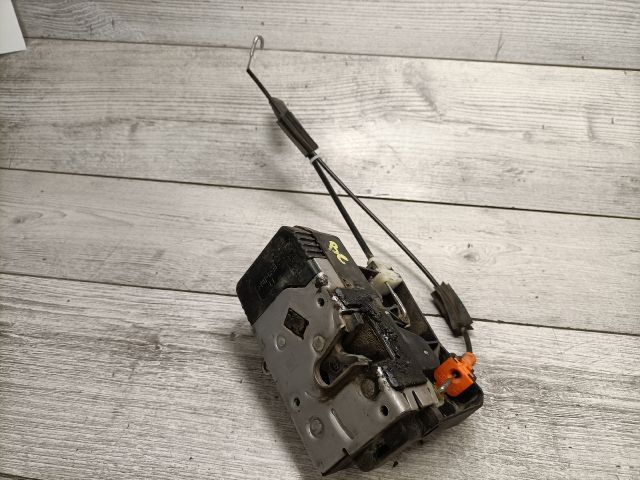 bontott OPEL CORSA C Bal első Ajtózár