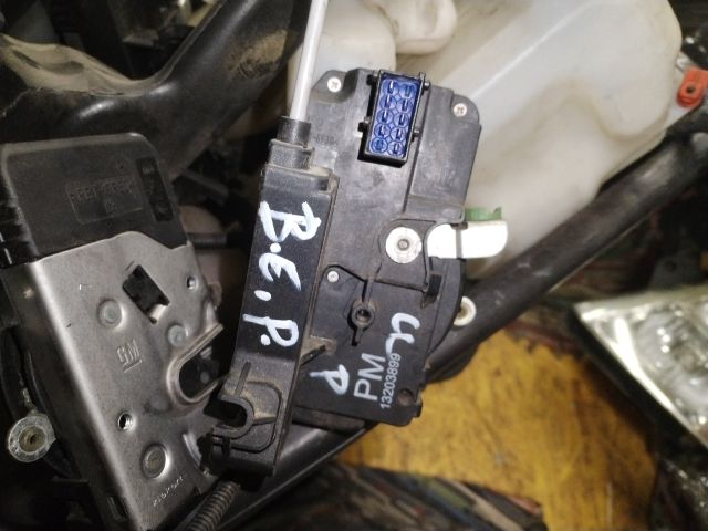 bontott OPEL CORSA C Bal első Ajtózár