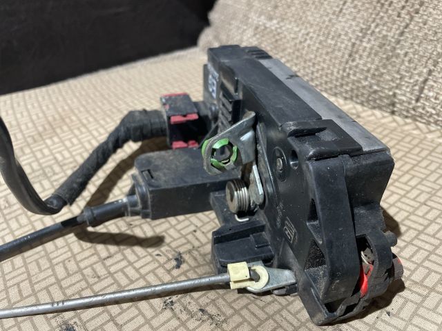 bontott OPEL CORSA C Bal első Ajtózár