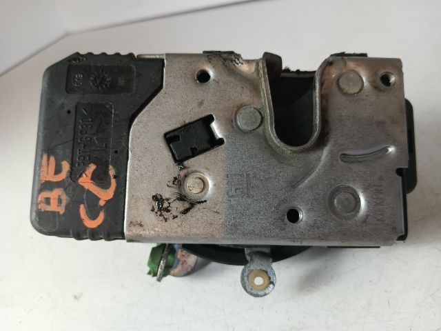 bontott OPEL CORSA C Bal első Ajtózár