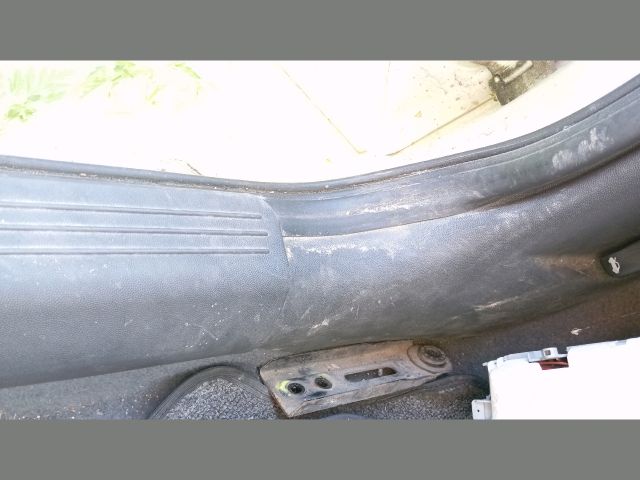 bontott OPEL CORSA C Bal első Belső Küszöb Burkolat