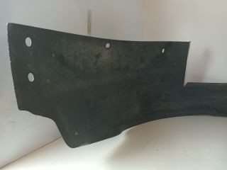 bontott OPEL CORSA C Bal első Dobbetét (Kerékjárati, Műanyag)