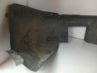 bontott OPEL CORSA C Bal első Dobbetét (Kerékjárati, Műanyag)