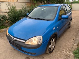 bontott OPEL CORSA C Bal első Dobbetét (Kerékjárati, Műanyag)