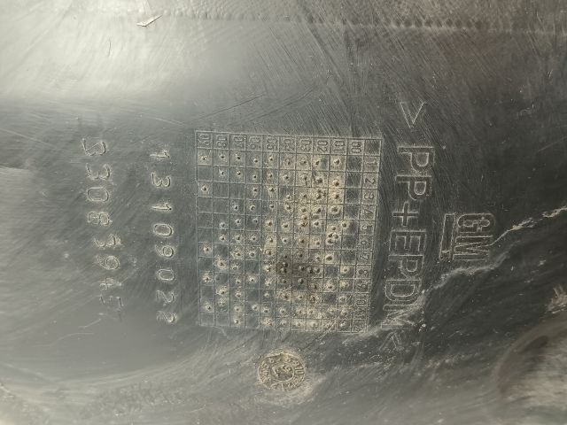 bontott OPEL CORSA C Bal első Első Dobbetét (Kerékjárati, Műanyag)