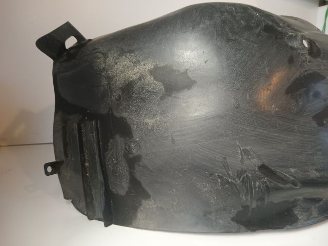 bontott OPEL CORSA C Bal első Első Dobbetét (Kerékjárati, Műanyag)