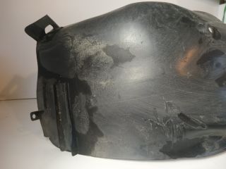 bontott OPEL CORSA C Bal első Első Dobbetét (Kerékjárati, Műanyag)