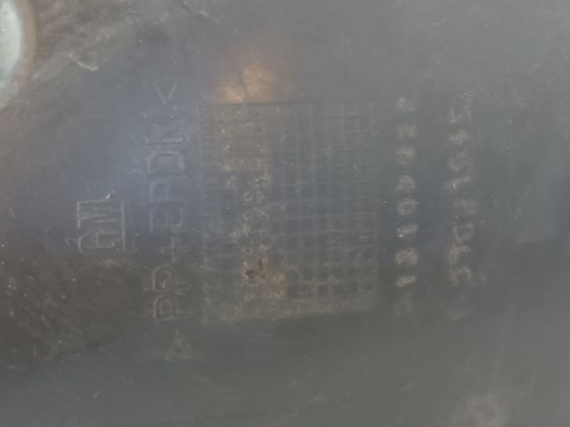 bontott OPEL CORSA C Bal első Első Dobbetét (Kerékjárati, Műanyag)