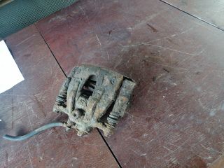 bontott OPEL CORSA C Bal első Féknyereg Munkahengerrel