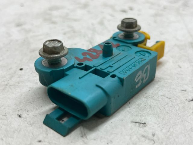 bontott OPEL CORSA C Bal első Oldal Ütközés Érzékelő