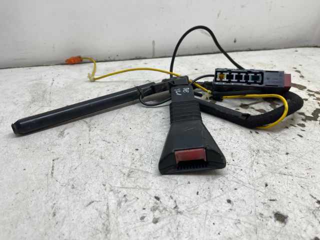 bontott OPEL CORSA C Bal első Övfeszítő