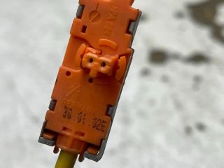 bontott OPEL CORSA C Bal első Övfeszítő