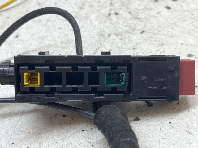 bontott OPEL CORSA C Bal első Övfeszítő