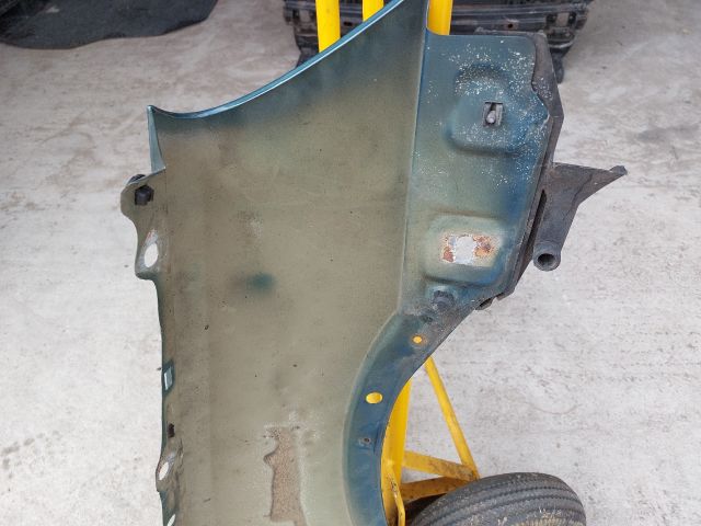 bontott OPEL CORSA C Bal első Sárvédő