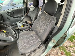 bontott OPEL CORSA C Bal első Ülés