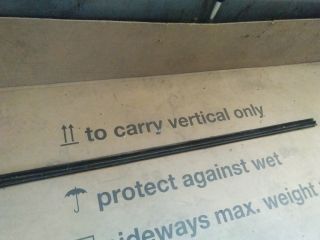 bontott OPEL CORSA C Bal első Vízlehúzó Gumicsík