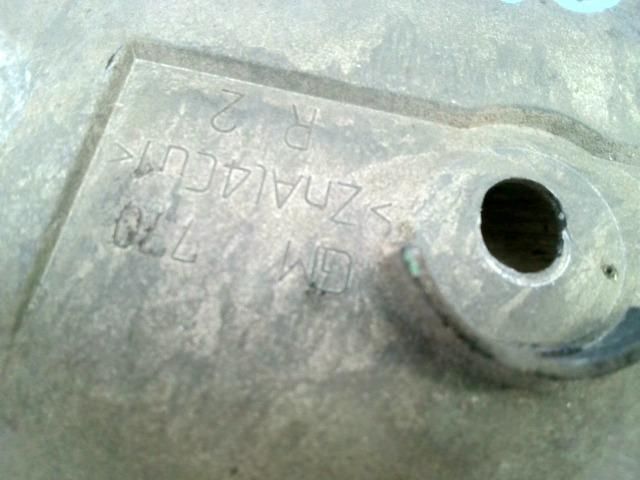 bontott OPEL CORSA C Bal első Zárbetét