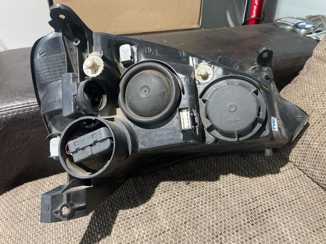 bontott OPEL CORSA C Bal Fényszóró