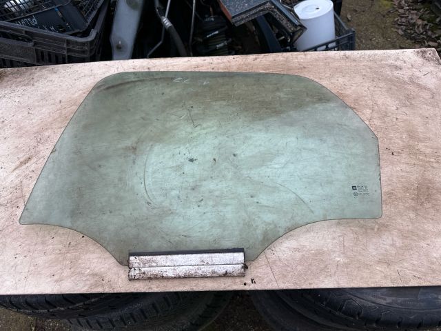 bontott OPEL CORSA C Bal hátsó Ablak