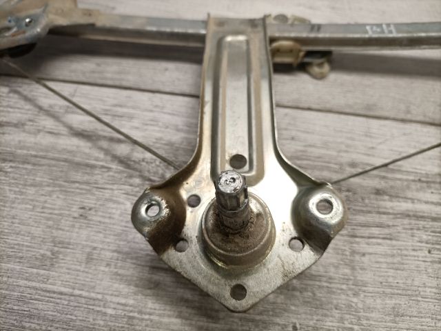 bontott OPEL CORSA C Bal hátsó Ablakemelő Szerkezet (Mechanikus)