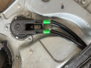 bontott OPEL CORSA C Bal hátsó Ablakemelő Szerkezet (Mechanikus)