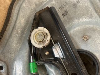 bontott OPEL CORSA C Bal hátsó Ablakemelő Szerkezet (Mechanikus)