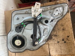 bontott OPEL CORSA C Bal hátsó Ablakemelő Szerkezet (Mechanikus)