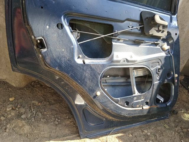 bontott OPEL CORSA C Bal hátsó Ajtó (Részeivel)