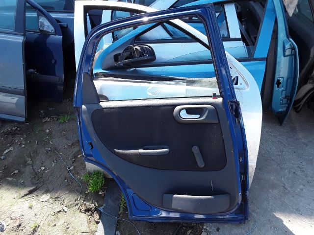 bontott OPEL CORSA C Bal hátsó Ajtó (Üres lemez)