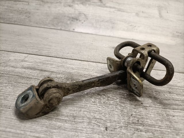 bontott OPEL CORSA C Bal hátsó Ajtóhatároló