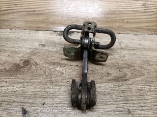 bontott OPEL CORSA C Bal hátsó Ajtóhatároló