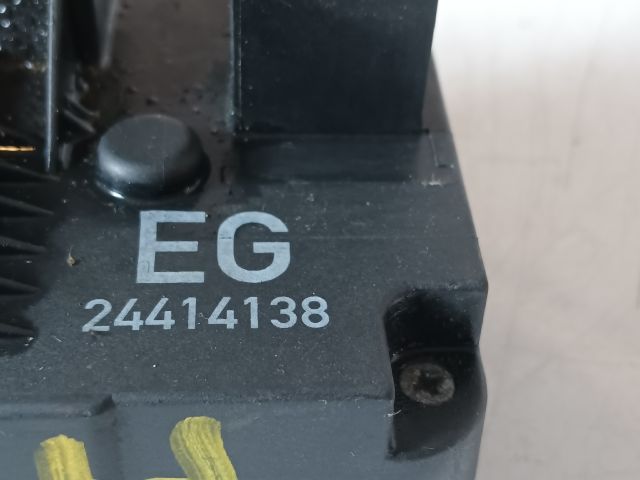 bontott OPEL CORSA C Bal hátsó Ajtózár