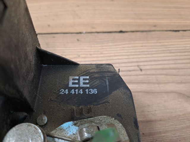 bontott OPEL CORSA C Bal hátsó Ajtózár