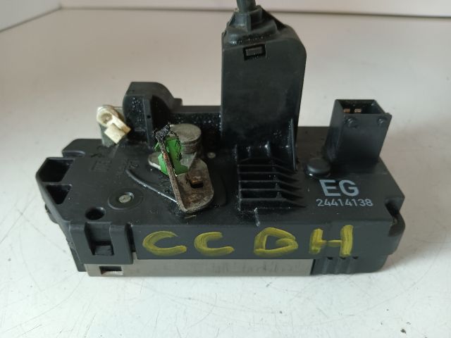 bontott OPEL CORSA C Bal hátsó Ajtózár