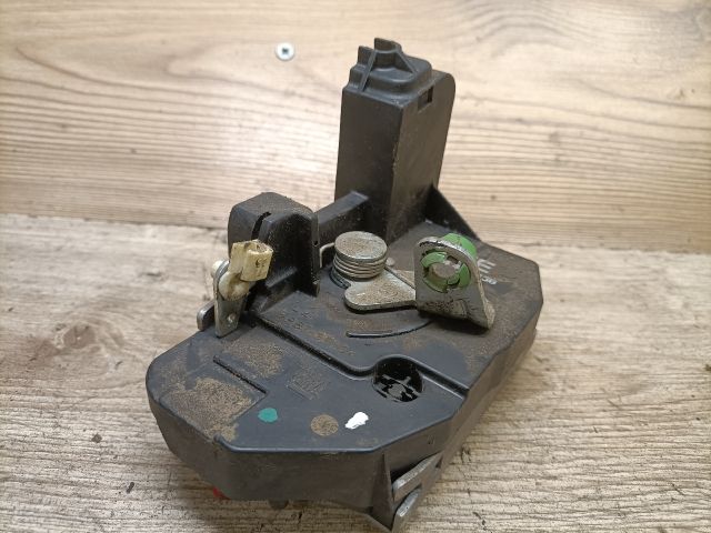 bontott OPEL CORSA C Bal hátsó Ajtózár