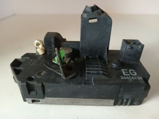 bontott OPEL CORSA C Bal hátsó Ajtózár