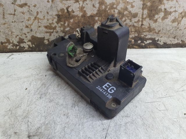 bontott OPEL CORSA C Bal hátsó Ajtózár