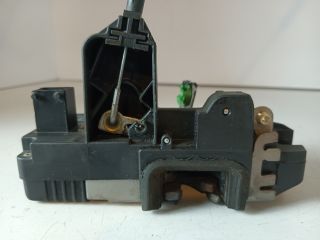 bontott OPEL CORSA C Bal hátsó Ajtózár