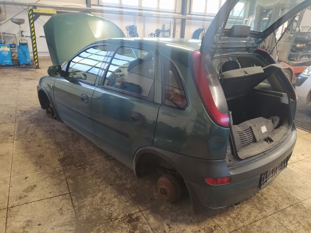bontott OPEL CORSA C Bal hátsó Dobbetét (Kerékjárati, Műanyag)