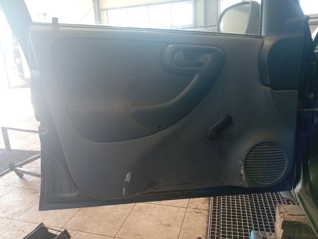 bontott OPEL CORSA C Bal hátsó Kapaszkodó (Felső)