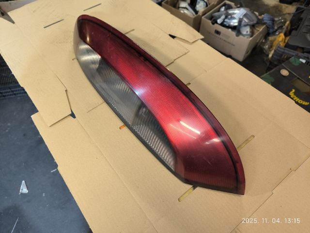 bontott OPEL CORSA C Bal Hátsó Lámpa