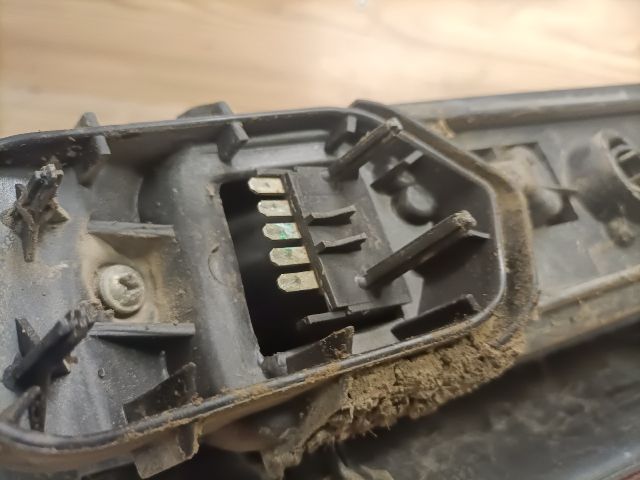 bontott OPEL CORSA C Bal Hátsó Lámpa